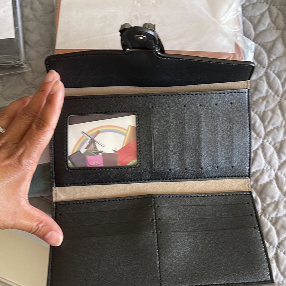 Wallets - Picture 3 of 3